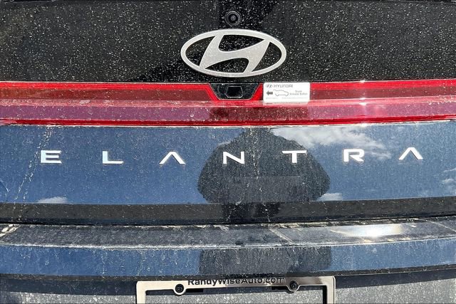 New 2025 Hyundai Elantra Sport image 22