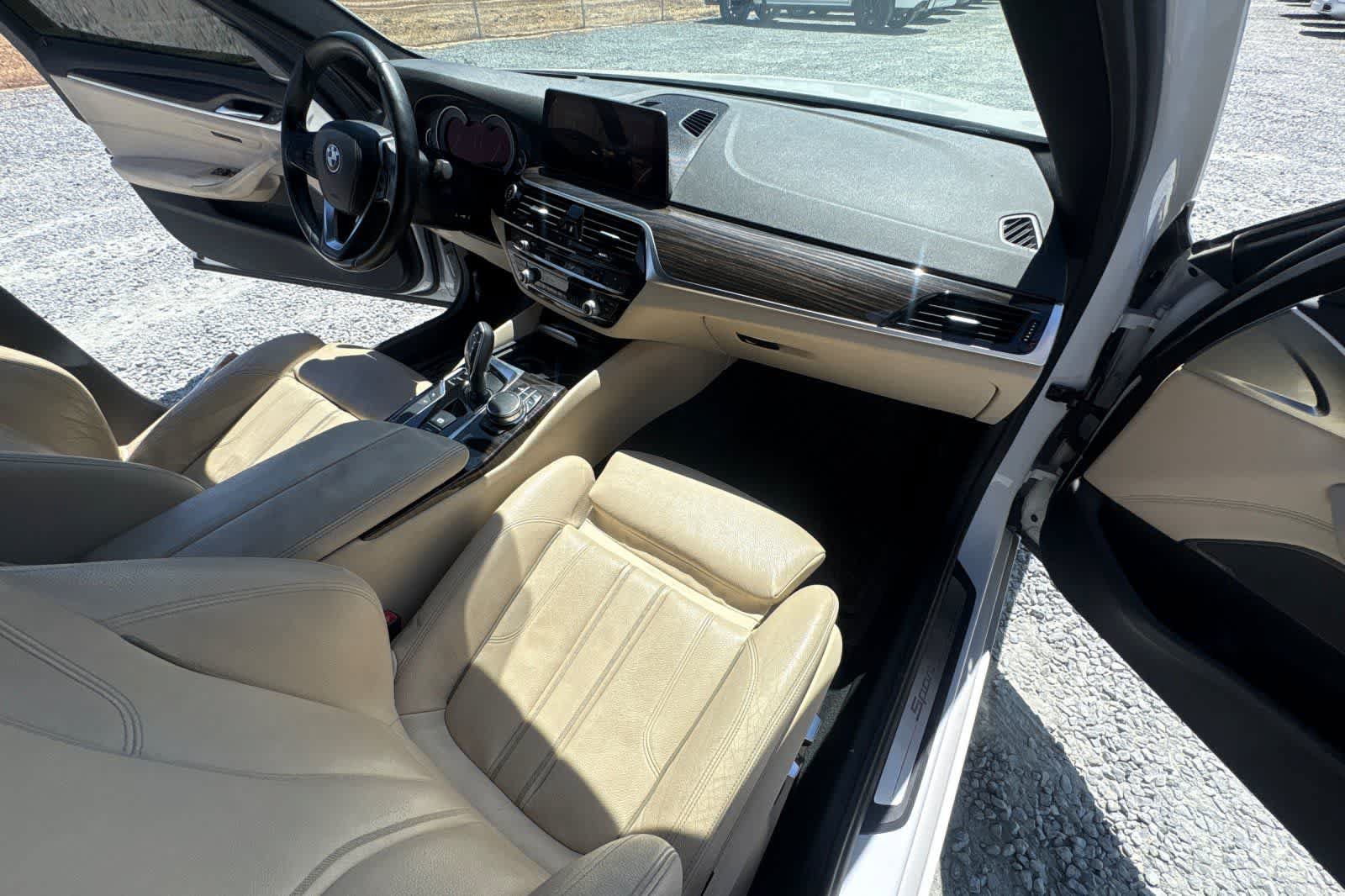 Used 2017 BMW 540i RWD image 17