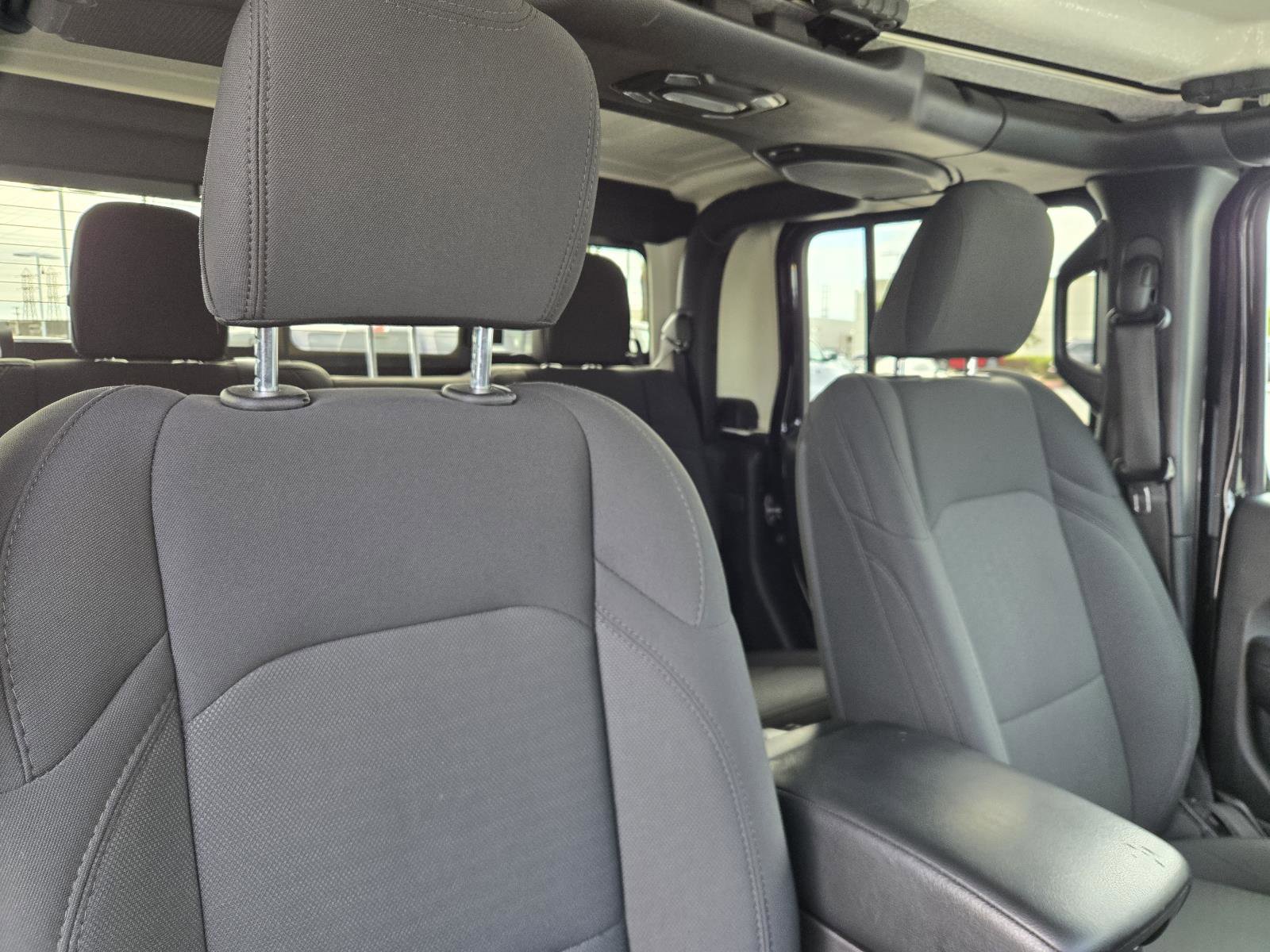 Certified 2020 Jeep Gladiator Sport w/ Quick Order Package 24S image 31