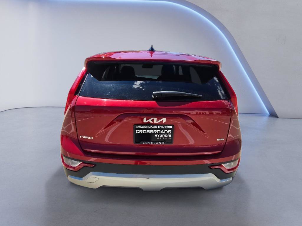Used 2025 Kia Niro LX FWD image 5