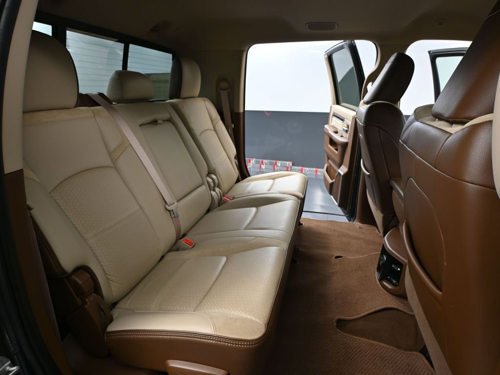 Used 2022 RAM 2500 Laramie w/ Body Color Bumper Group image 41