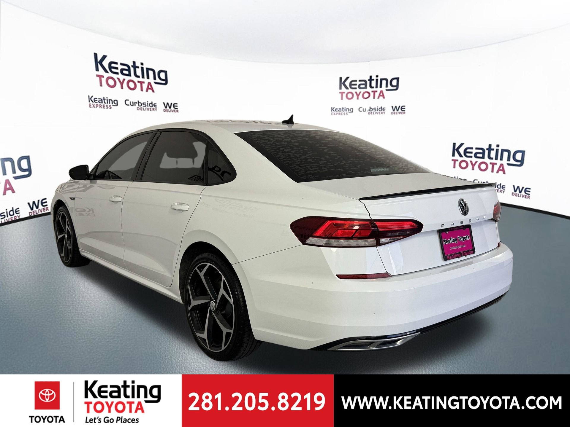 Used 2022 Volkswagen Passat 2.0T R-Line image 7
