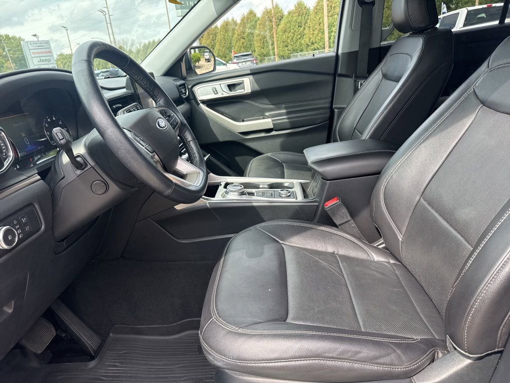 Used 2022 Ford Explorer Limited w/ Class IV Trailer Tow Package image 7