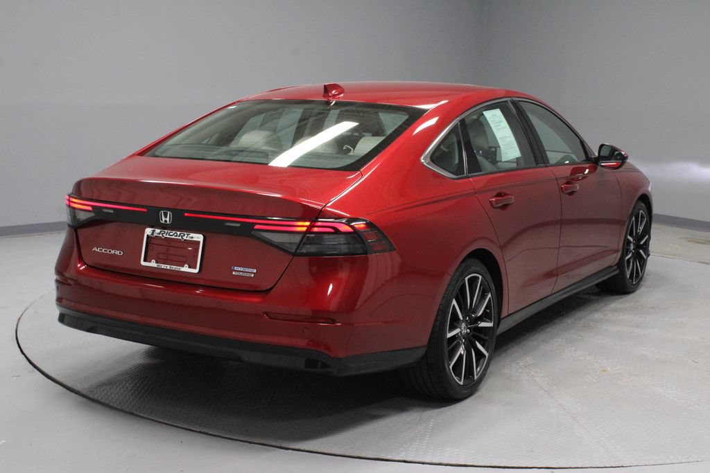 Used 2024 Honda Accord Touring image 10