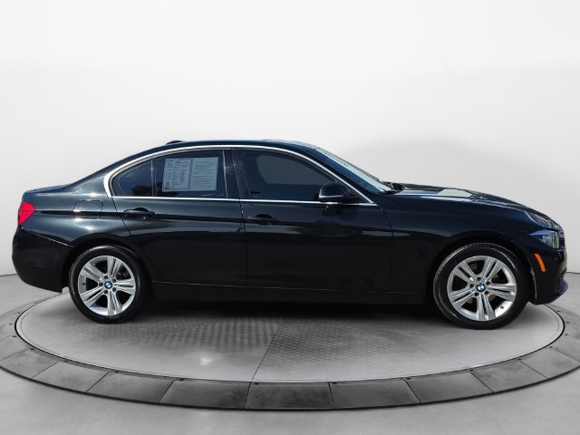 Used 2018 BMW 330i xDrive Sedan AWD/4WD image 6