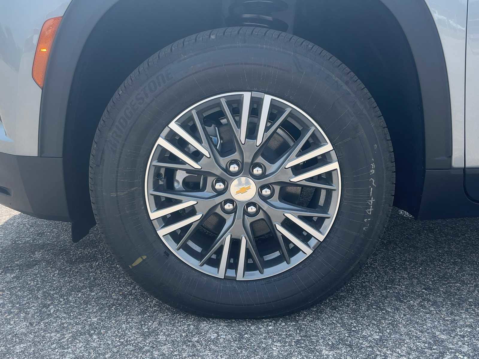 New 2026 Chevrolet Traverse LT FWD image 40