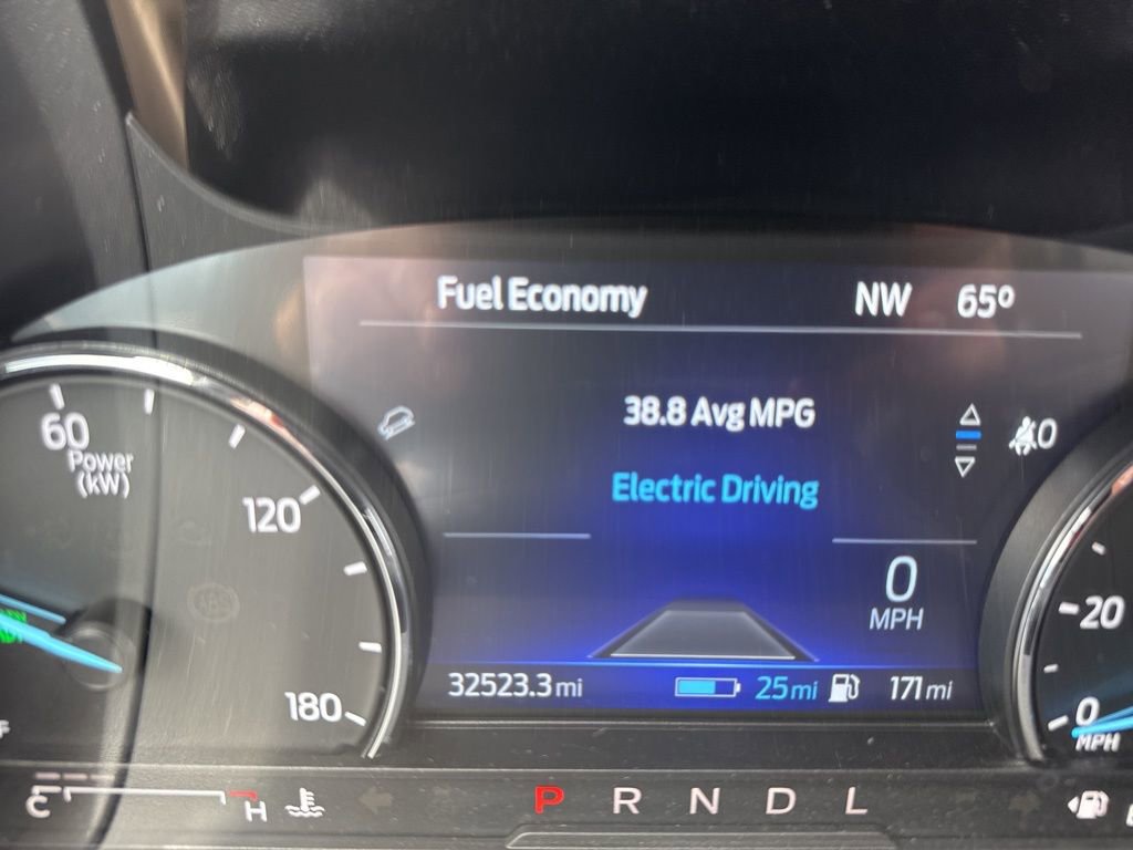 Used 2022 Ford Escape SE w/ Cold Weather Package image 8