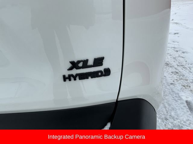 Used 2022 Toyota RAV4 XLE Premium image 20