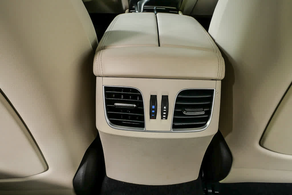 Used 2018 Genesis G80 3.8 w/ Option Group 03 image 20