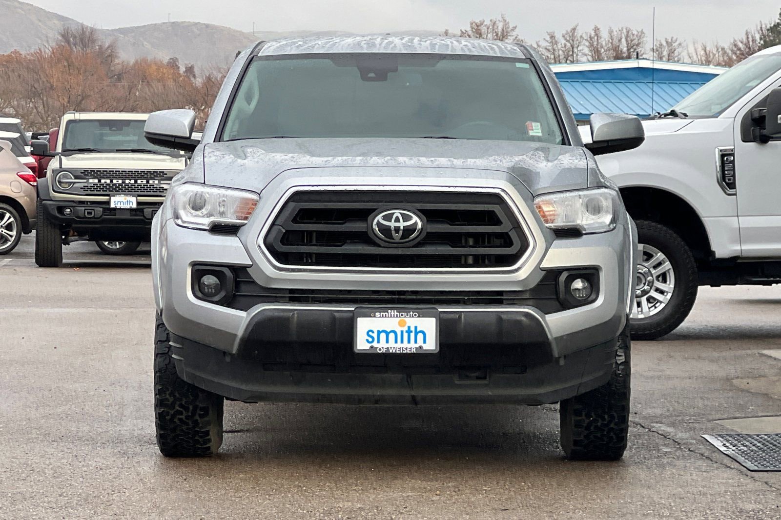 Used 2022 Toyota Tacoma SR5 w/ Black Out Package (TMS) image 9