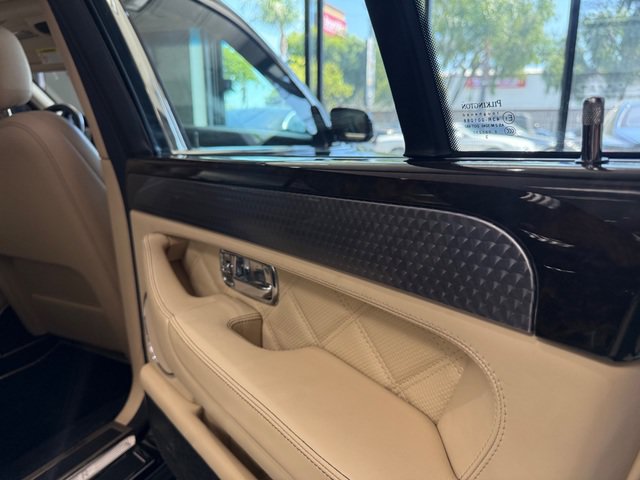 Used 2005 Bentley Arnage T RWD image 11