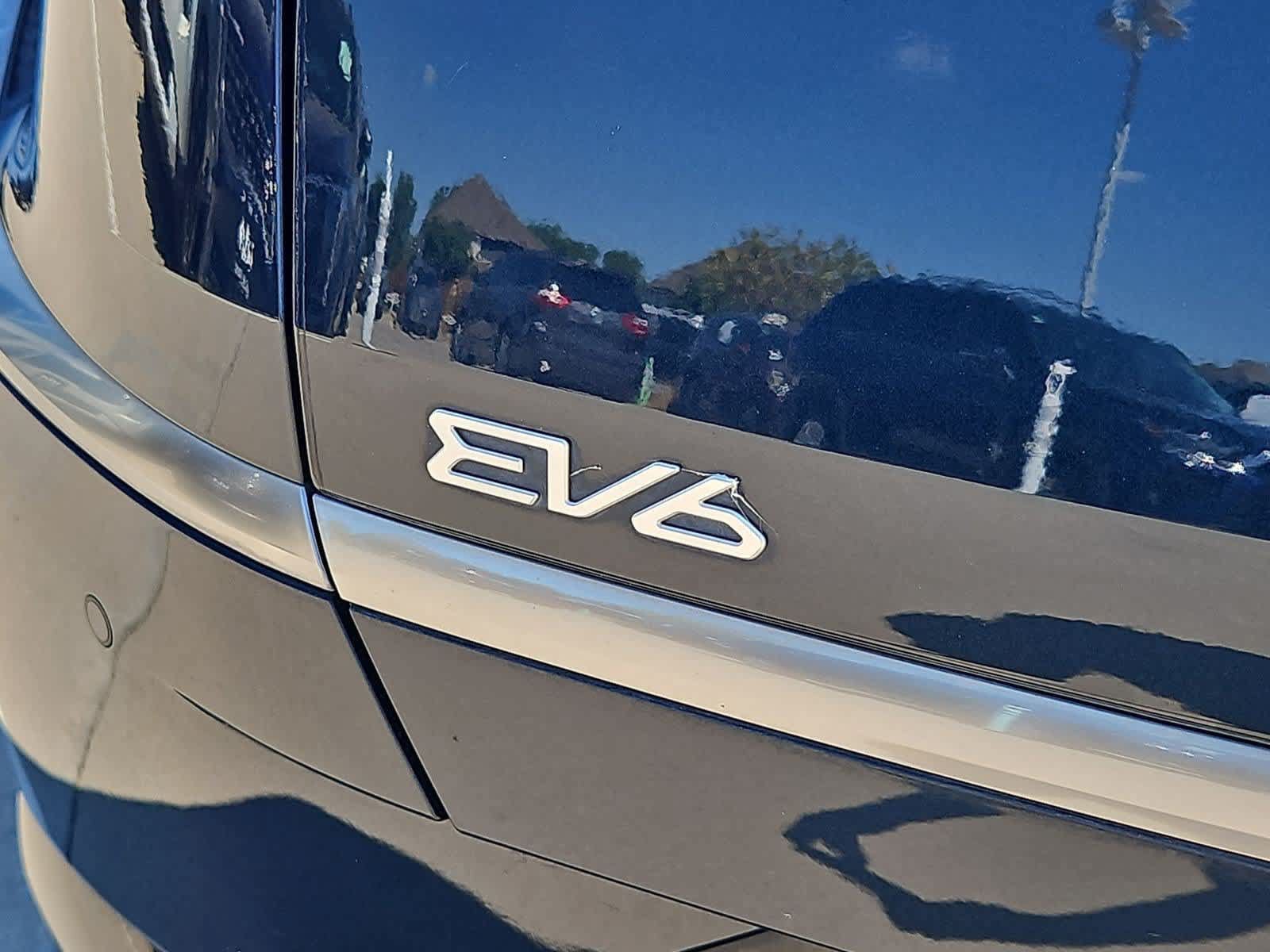 Certified 2023 Kia EV6 Wind w/ Wind Technology Package RWD image 12
