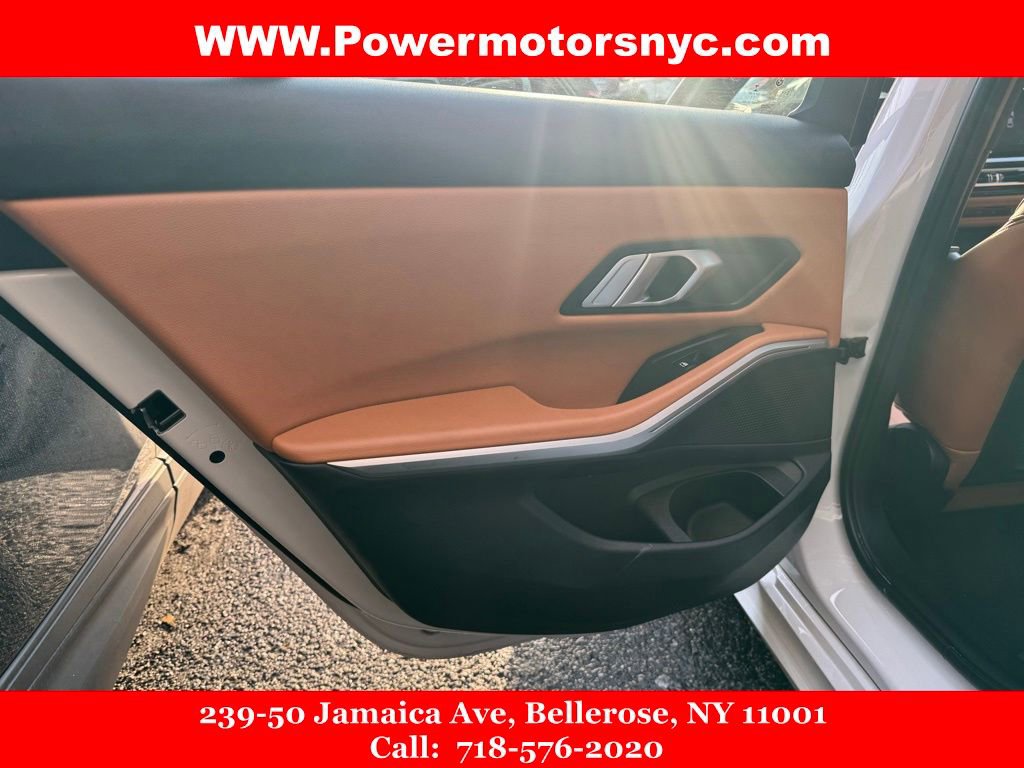 Used 2023 BMW 330i Sedan w/ M Sport Package RWD image 21