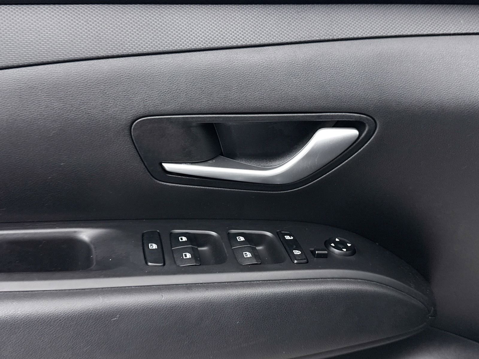 Used 2023 Hyundai Santa Cruz SEL Premium image 30