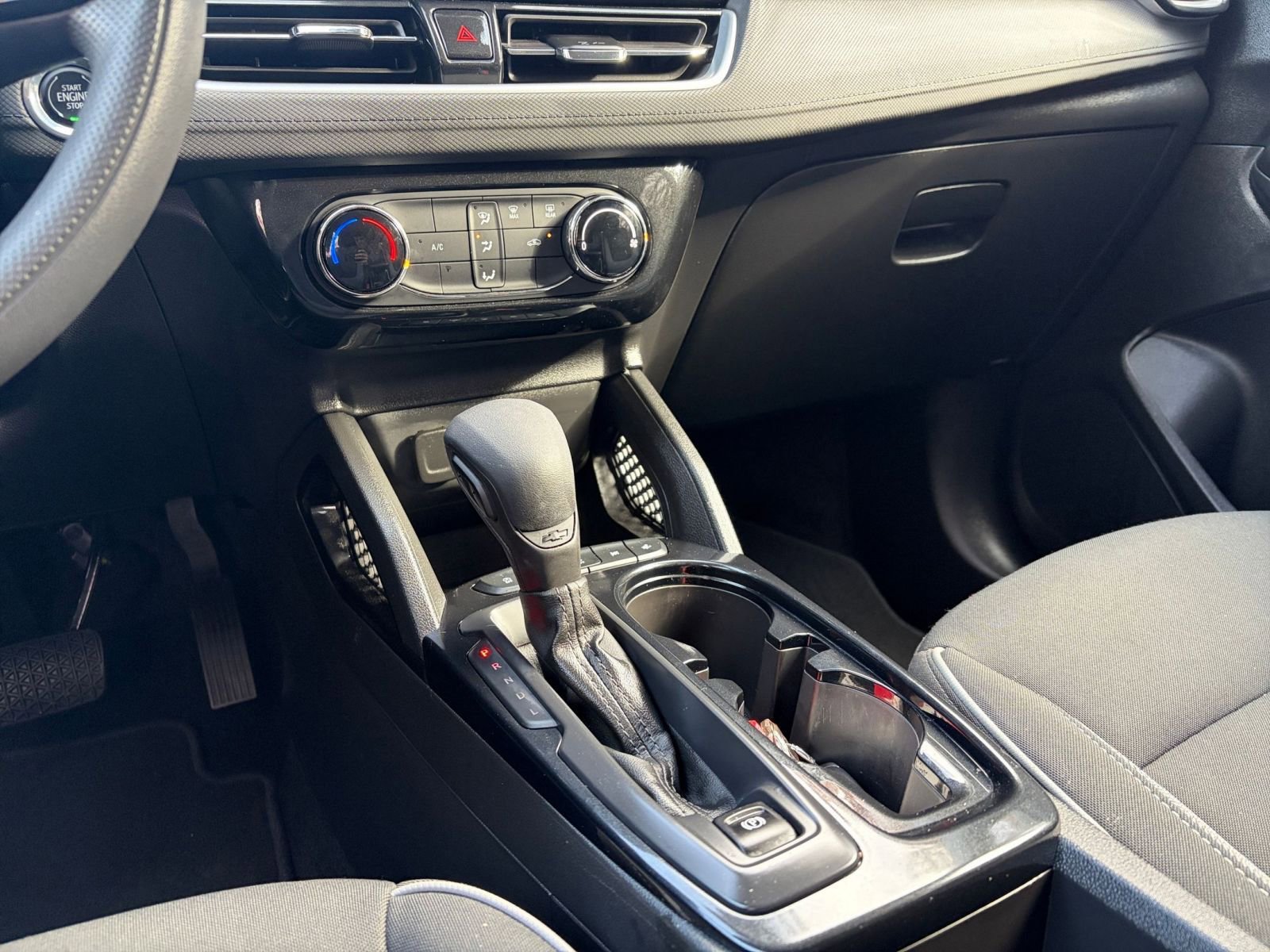 Used 2025 Chevrolet TrailBlazer LT image 39