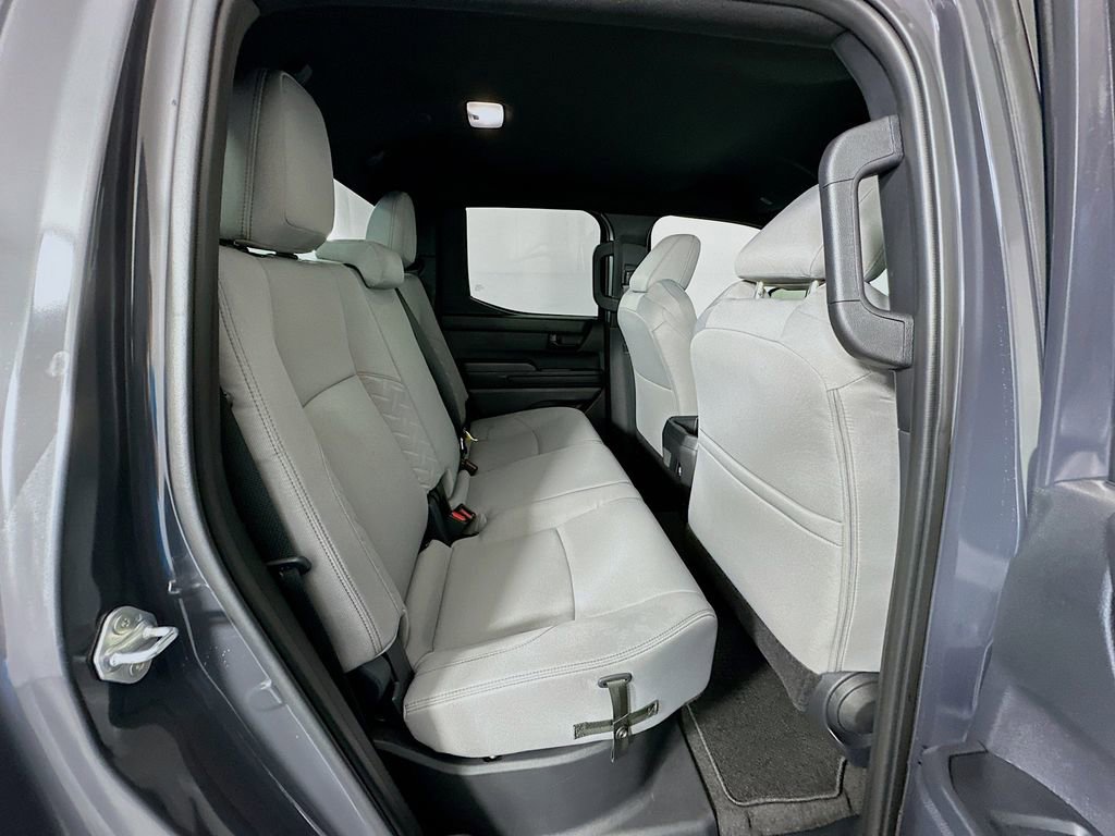 Certified 2025 Toyota Tacoma SR5 AWD/4WD image 26