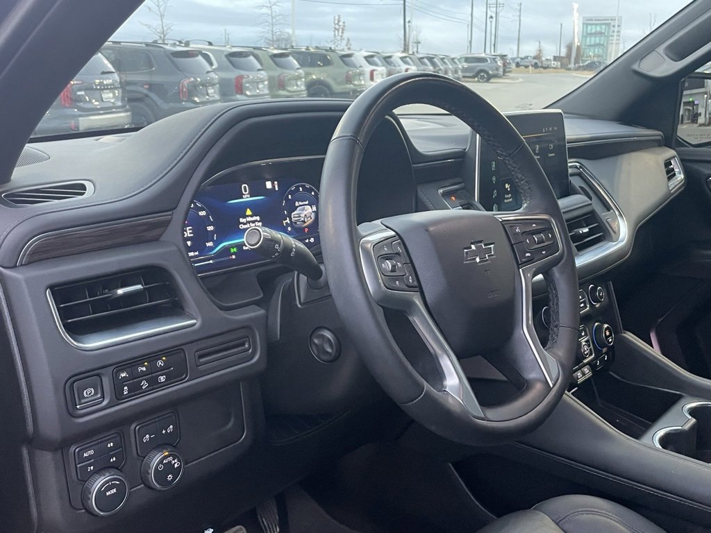 Used 2023 Chevrolet Suburban Z71 w/ Luxury Package image 10