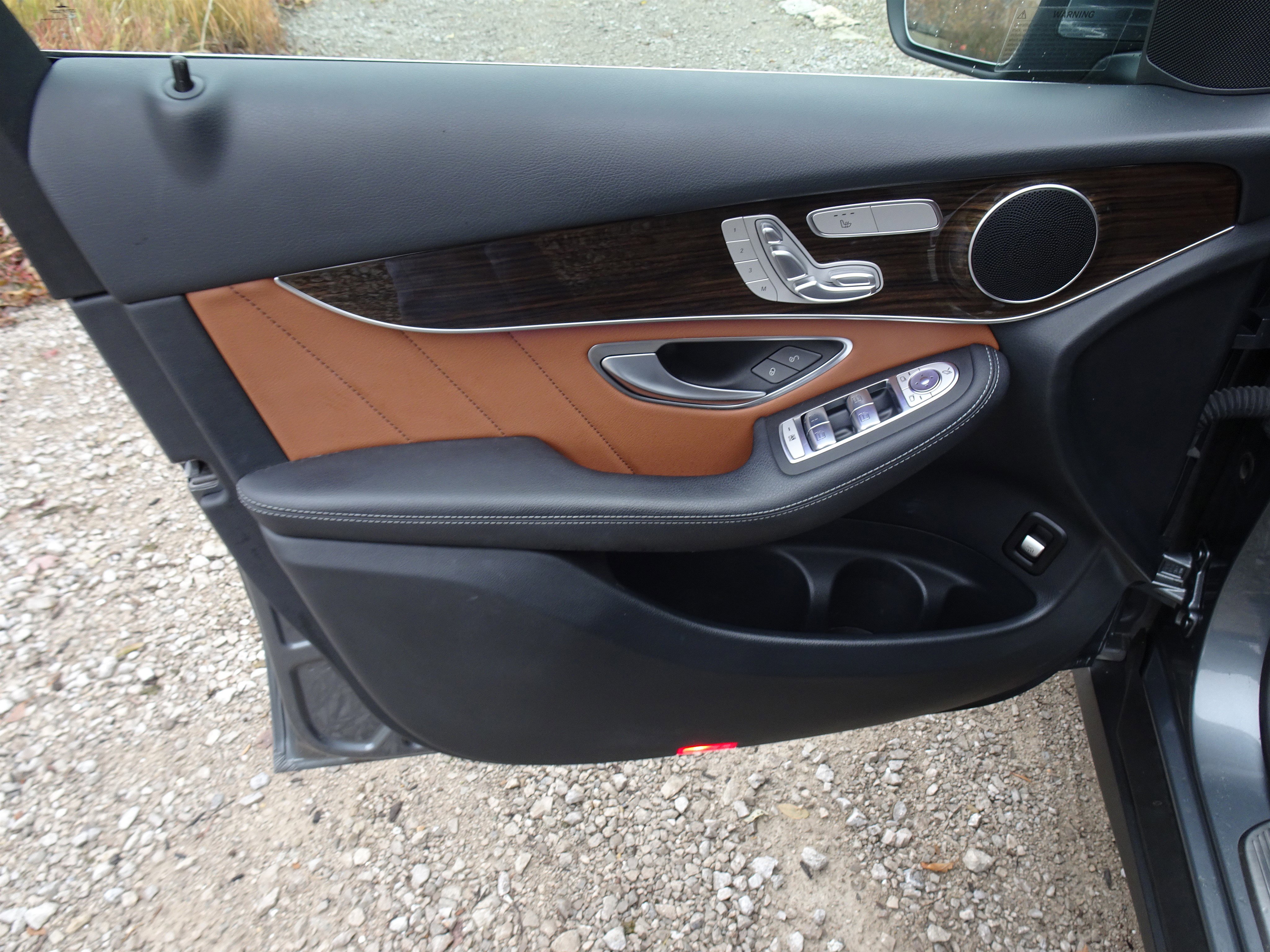 Used 2021 Mercedes-Benz GLC 300 GLC 300 image 13