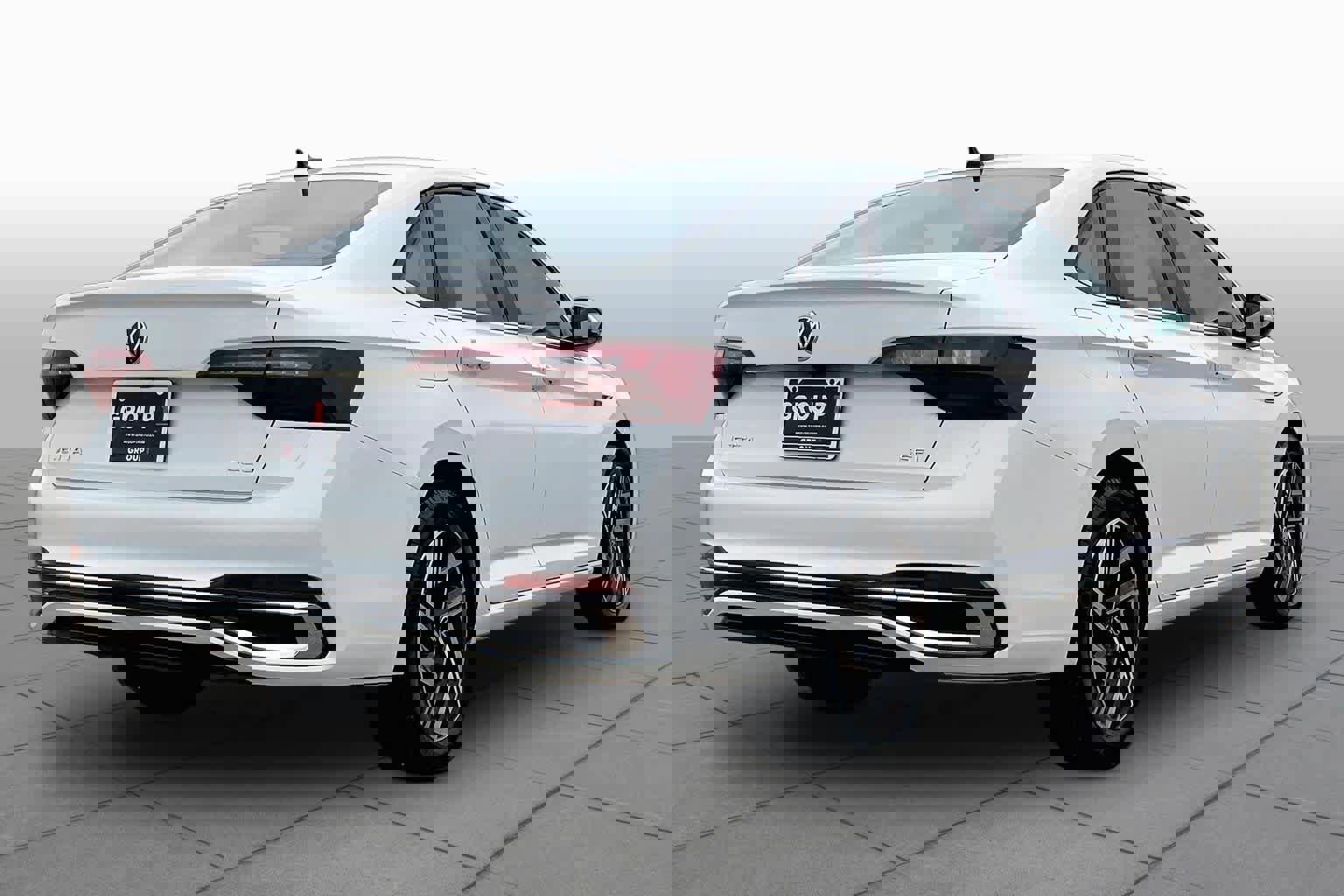 Used 2024 Volkswagen Jetta SEL FWD image 13