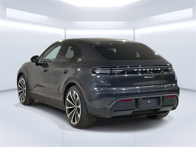 New 2025 Porsche Macan 4 Electric image 3