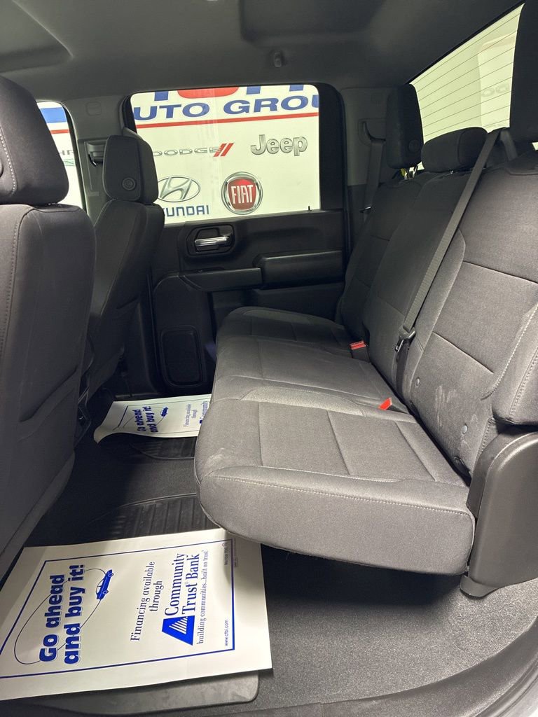 Used 2025 Chevrolet Silverado 2500 Custom w/ Custom Value Package image 21