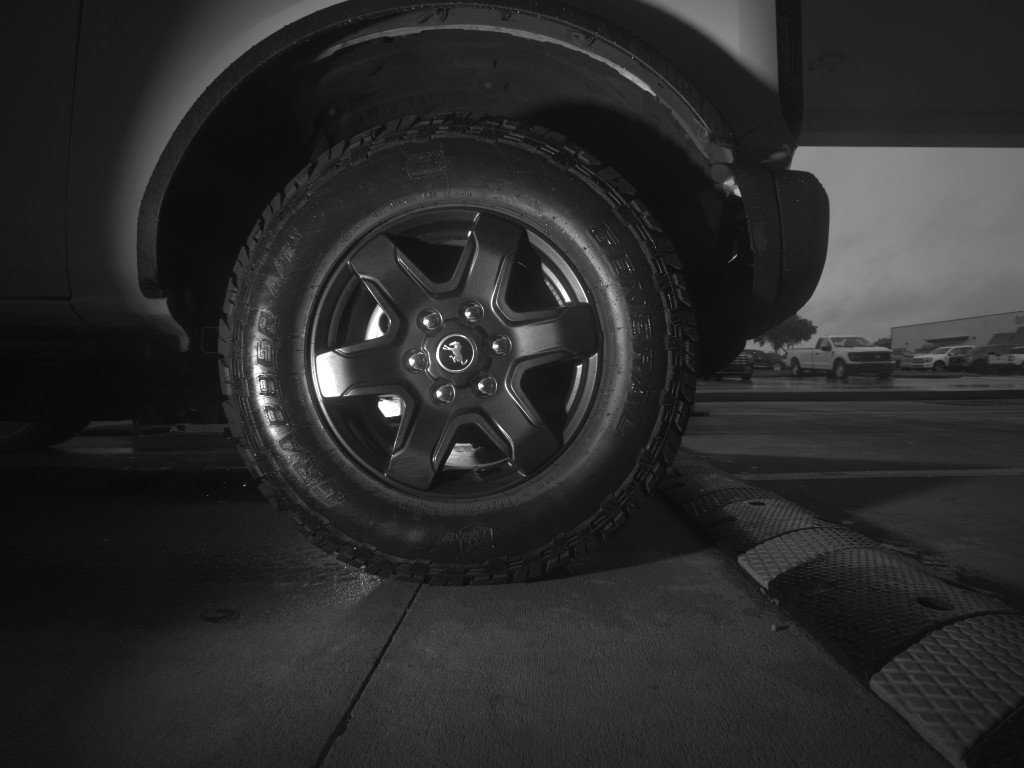Certified 2024 Ford Bronco Black Diamond AWD/4WD image 19