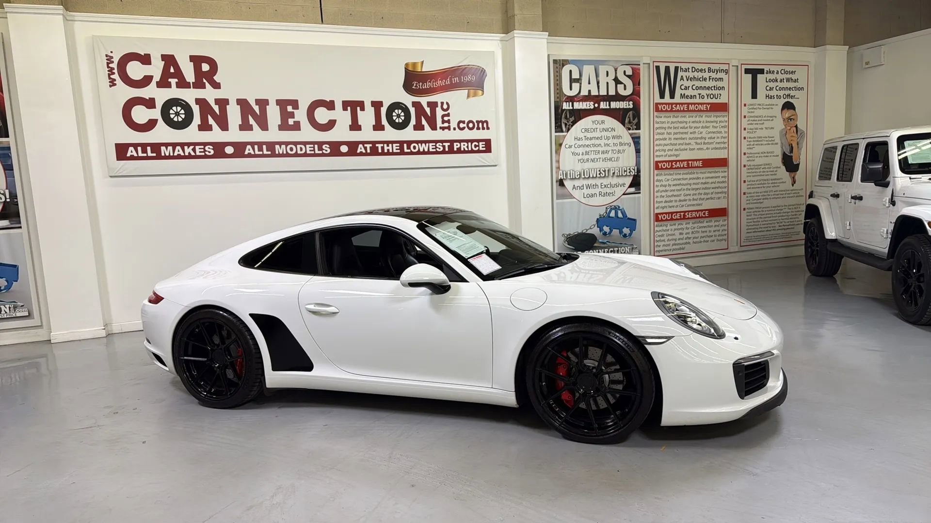 Used 2017 Porsche 911 Carrera S image 8