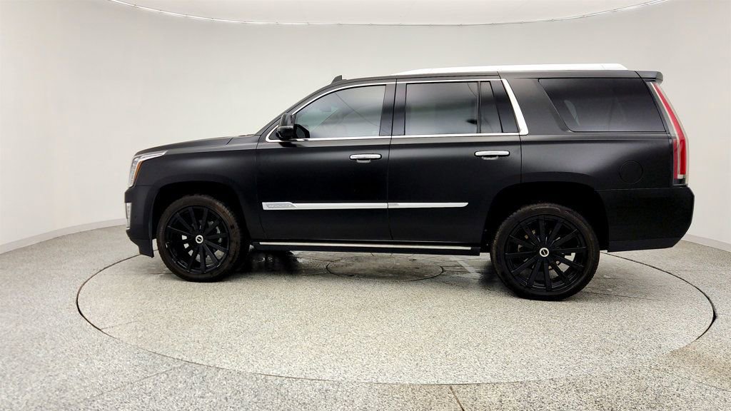Used 2019 Cadillac Escalade Premium Luxury AWD/4WD image 8