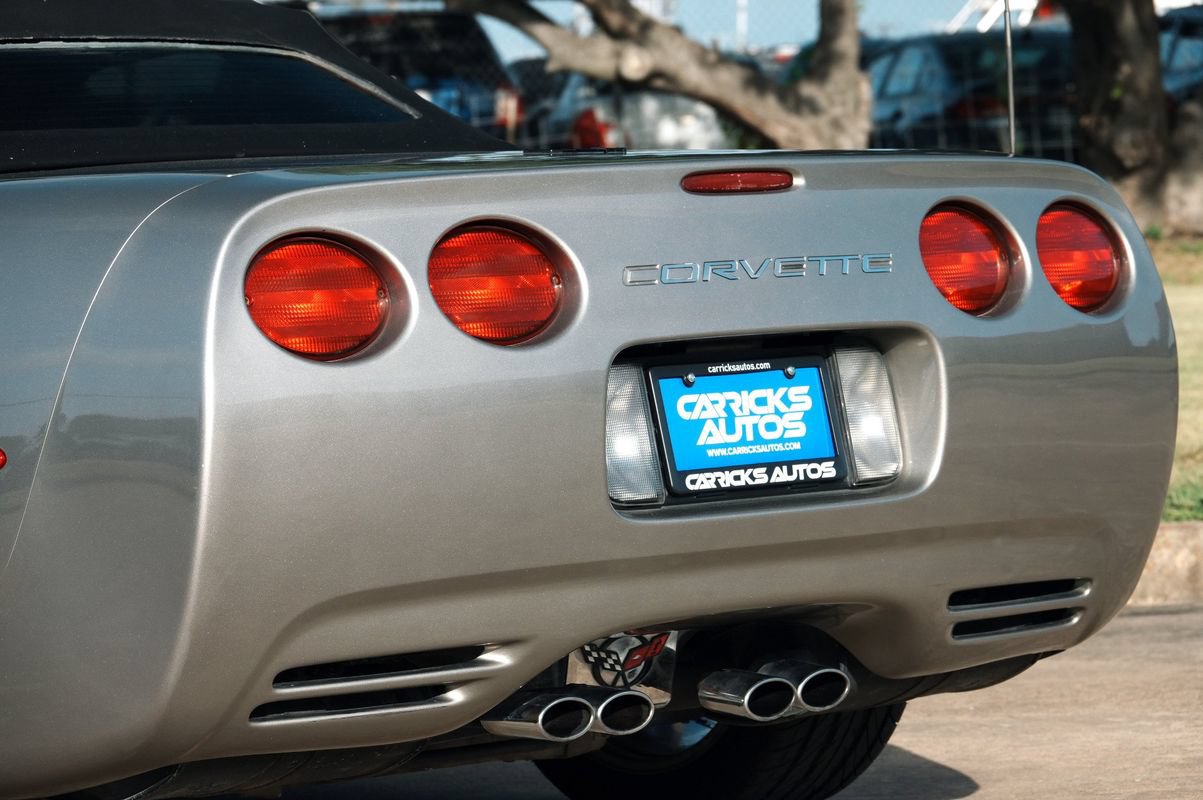 Used 2002 Chevrolet Corvette Convertible w/ Preferred Equipment Group2 RWD image 27
