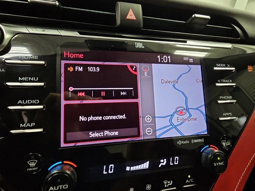 Used 2019 Toyota Camry XSE w/ Navigation Package FWD image 15