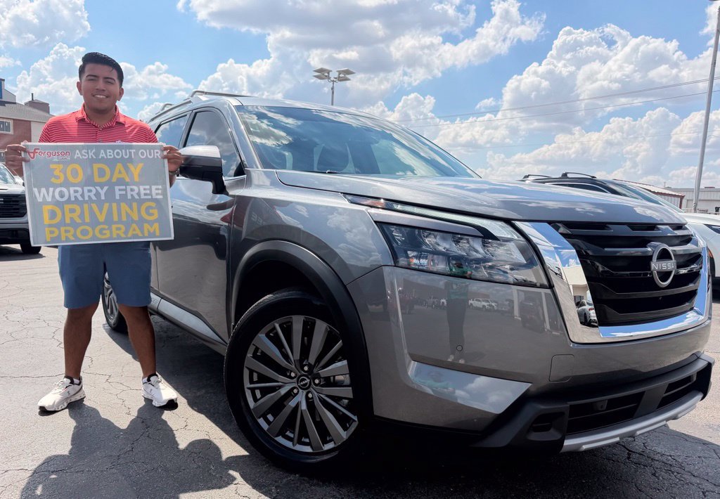 Used 2025 Nissan Pathfinder SL w/ SL Premium Package
