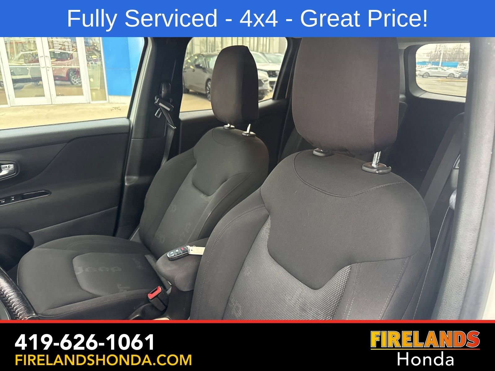 Used 2017 Jeep Renegade Latitude w/ Popular Equipment Group image 12