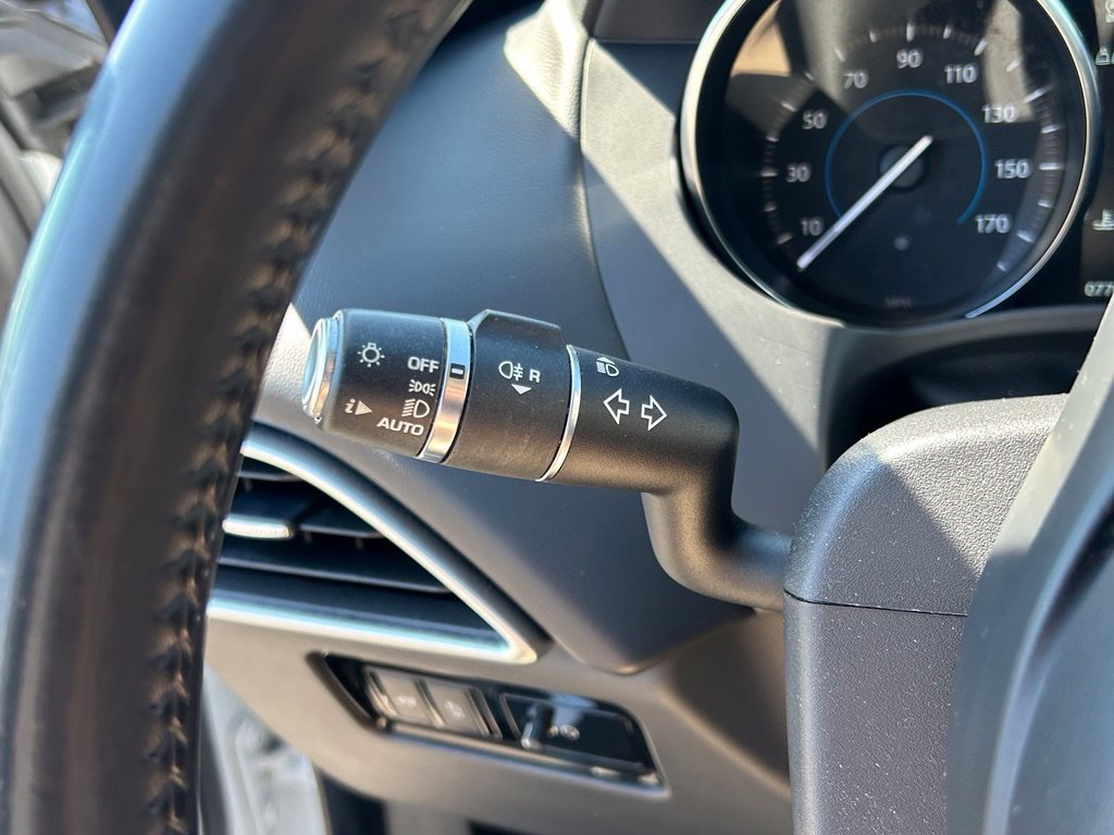 Used 2019 Jaguar F-PACE Premium AWD/4WD image 23