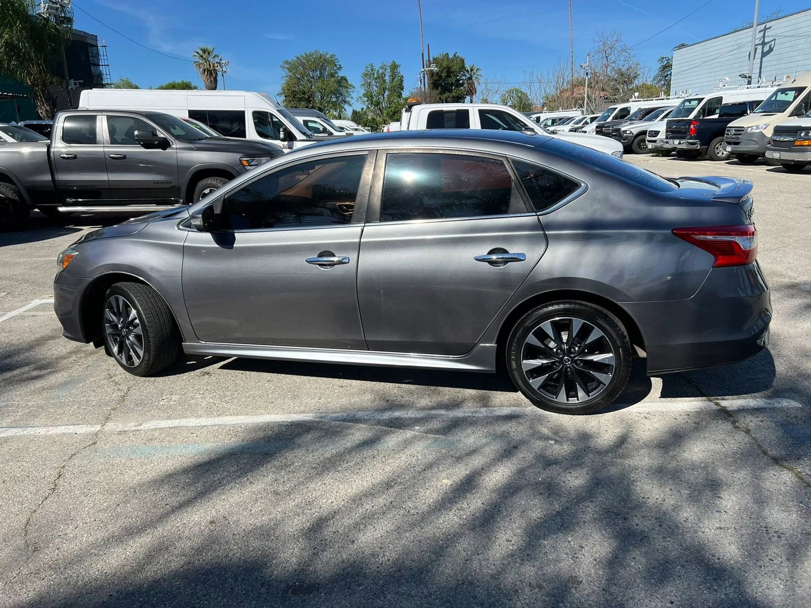 Used 2017 Nissan Sentra SR image 8