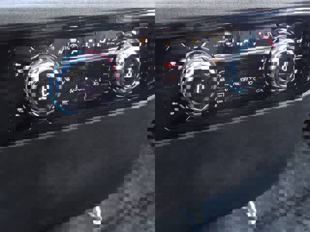 Used 2024 GMC Sierra 1500 SLT image 36