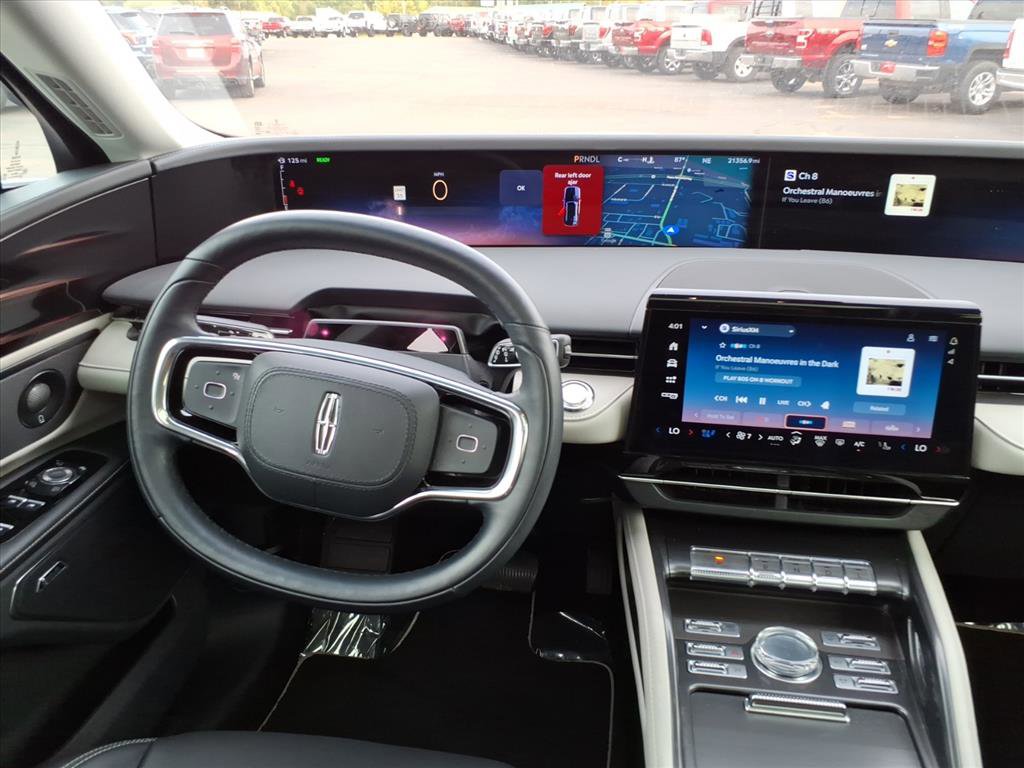 Used 2024 Lincoln Nautilus Premier w/ Equipment Group 102A image 17