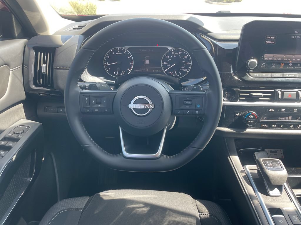 Certified 2025 Nissan Pathfinder SV w/ SV Premium Package FWD image 10