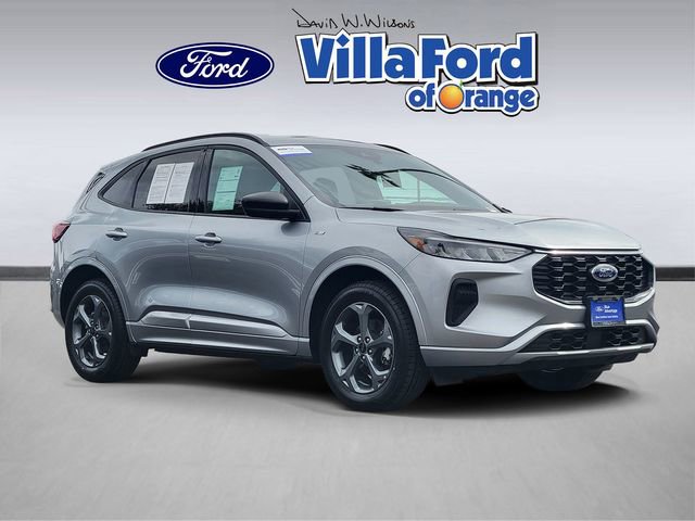 Certified 2024 Ford Escape ST-Line AWD/4WD image 1