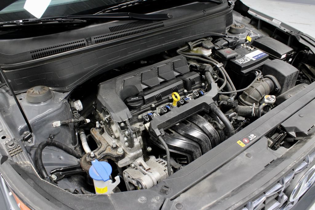 Certified 2024 Hyundai Venue SEL FWD image 18
