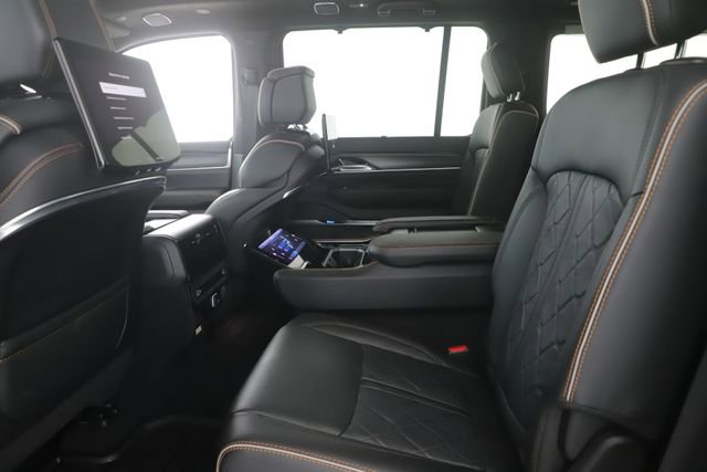 Used 2025 Jeep Grand Wagoneer L Series III w/ Rear Seat Video Group 1 image 30