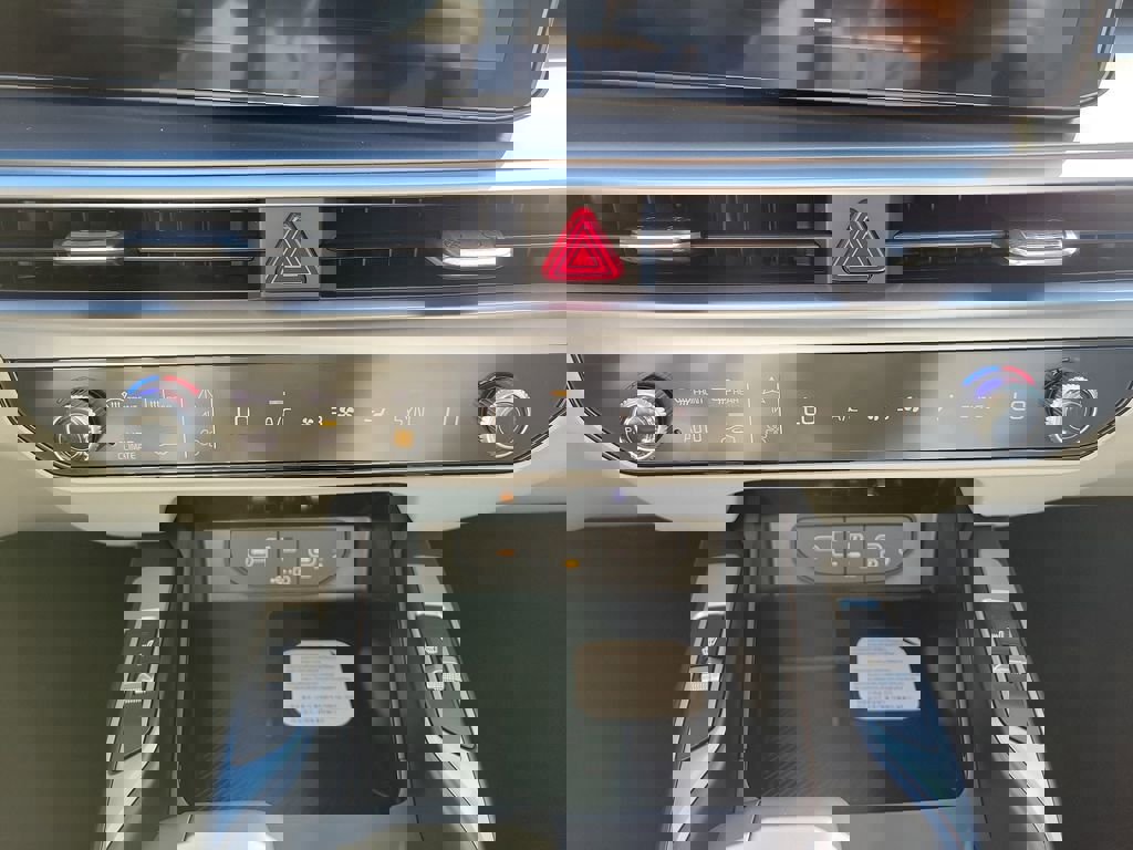 New 2026 Kia Sorento S image 32