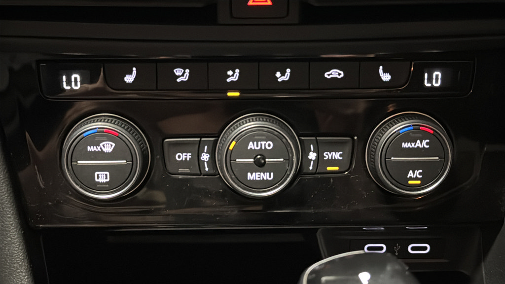 Used 2022 Volkswagen Jetta SE FWD image 18