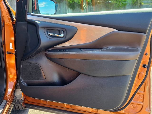 Used 2015 Nissan Murano Platinum w/ Platinum Technology Package AWD/4WD image 34