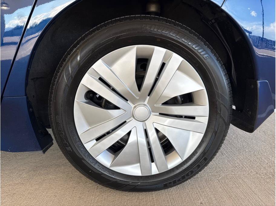 Used 2025 Nissan Leaf S FWD image 28
