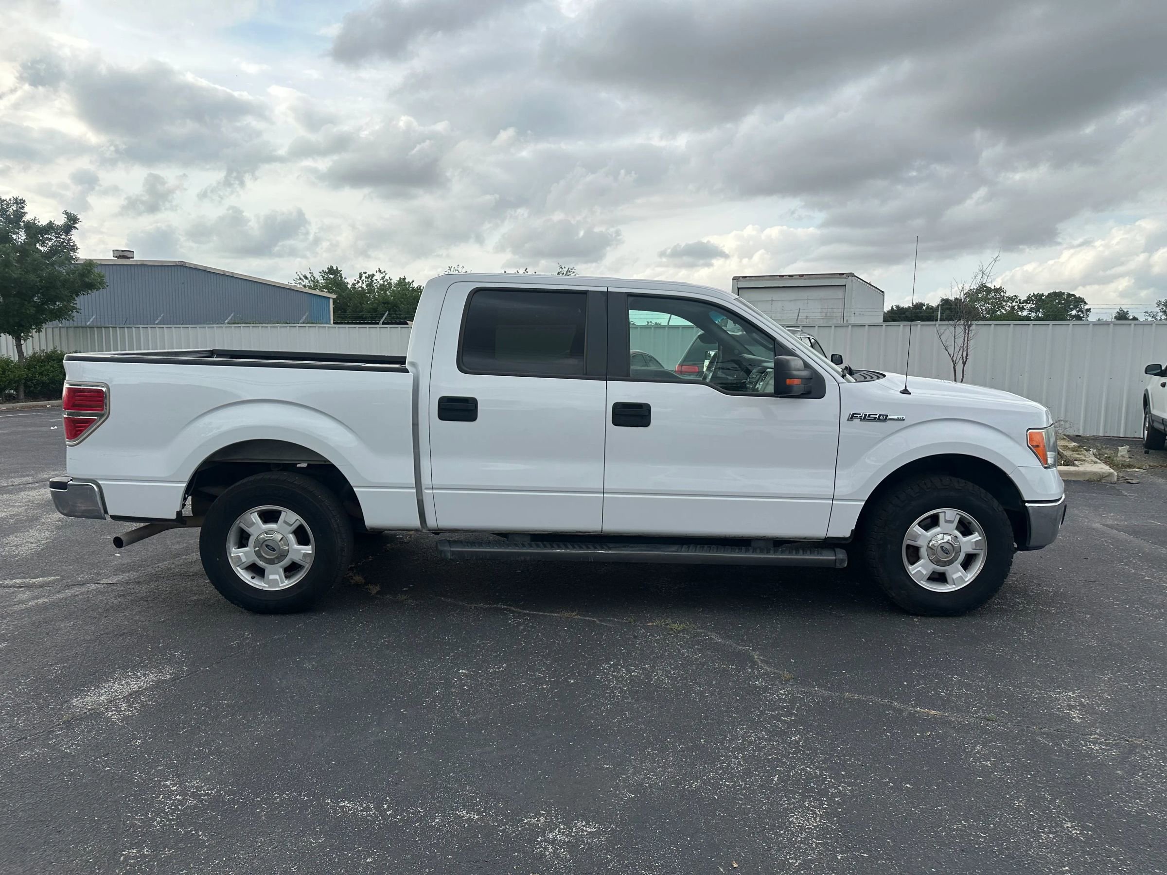 Used 2014 Ford F150 XLT RWD image 4