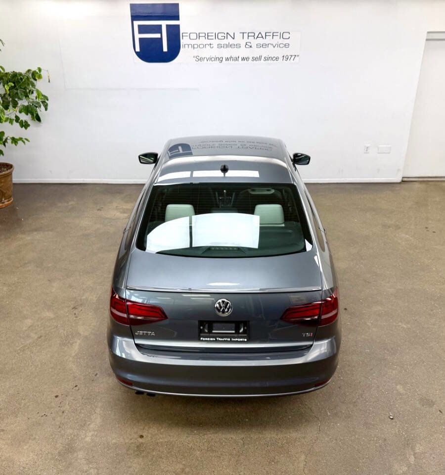 Used 2016 Volkswagen Jetta Sport image 25