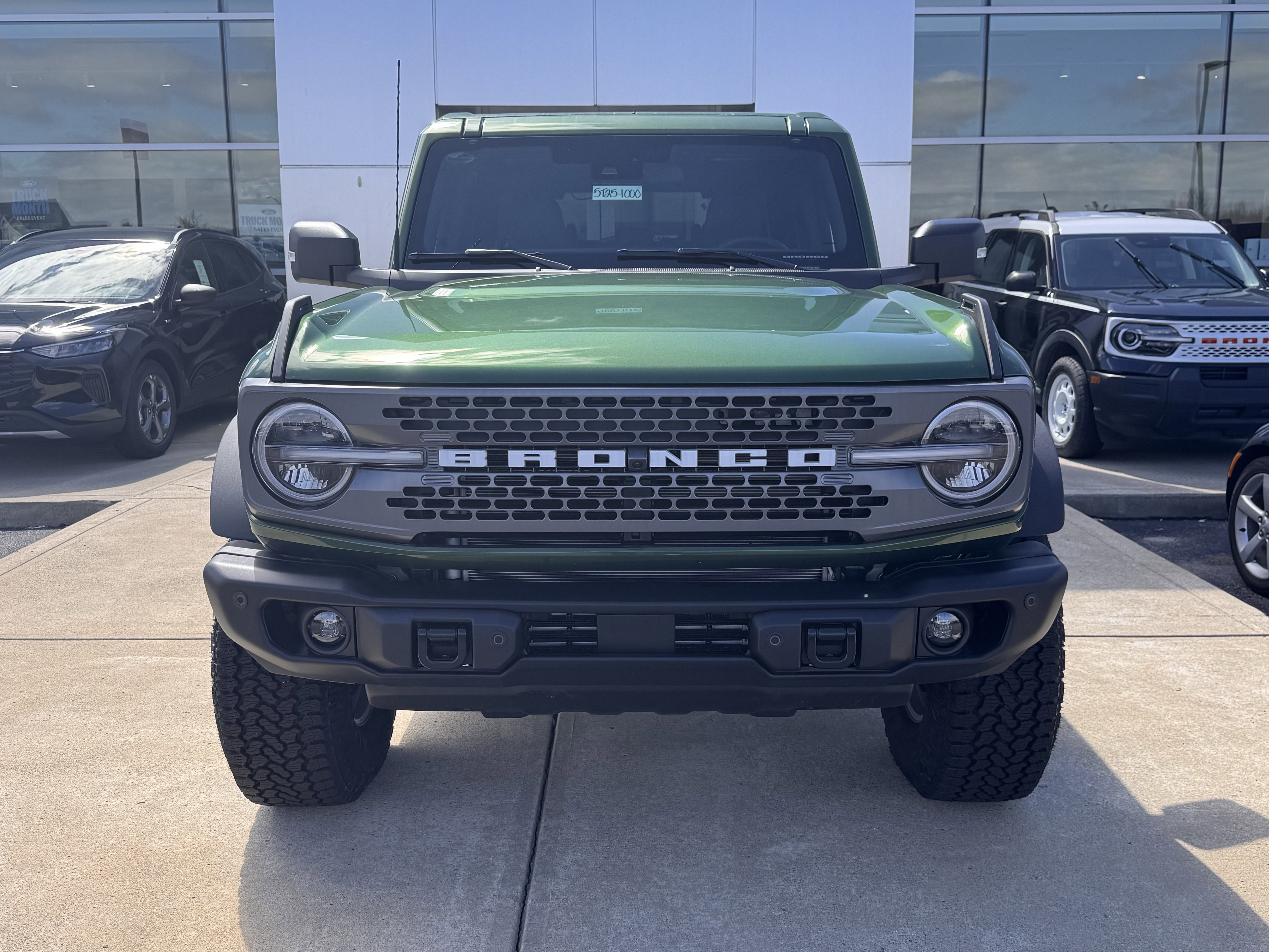 New 2025 Ford Bronco Badlands image 6