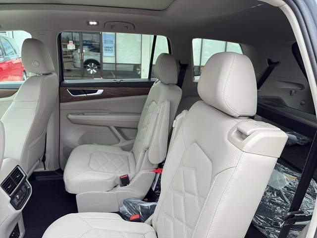 New 2026 Volkswagen Atlas SE image 13