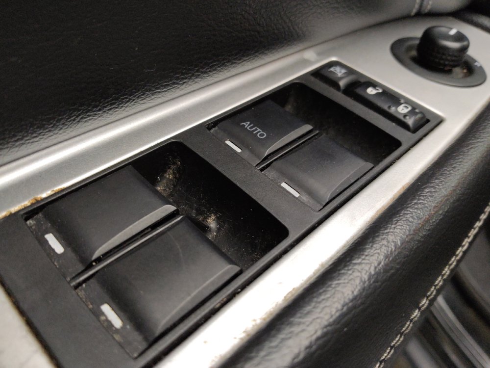 Used 2016 Jeep Compass Latitude FWD image 27