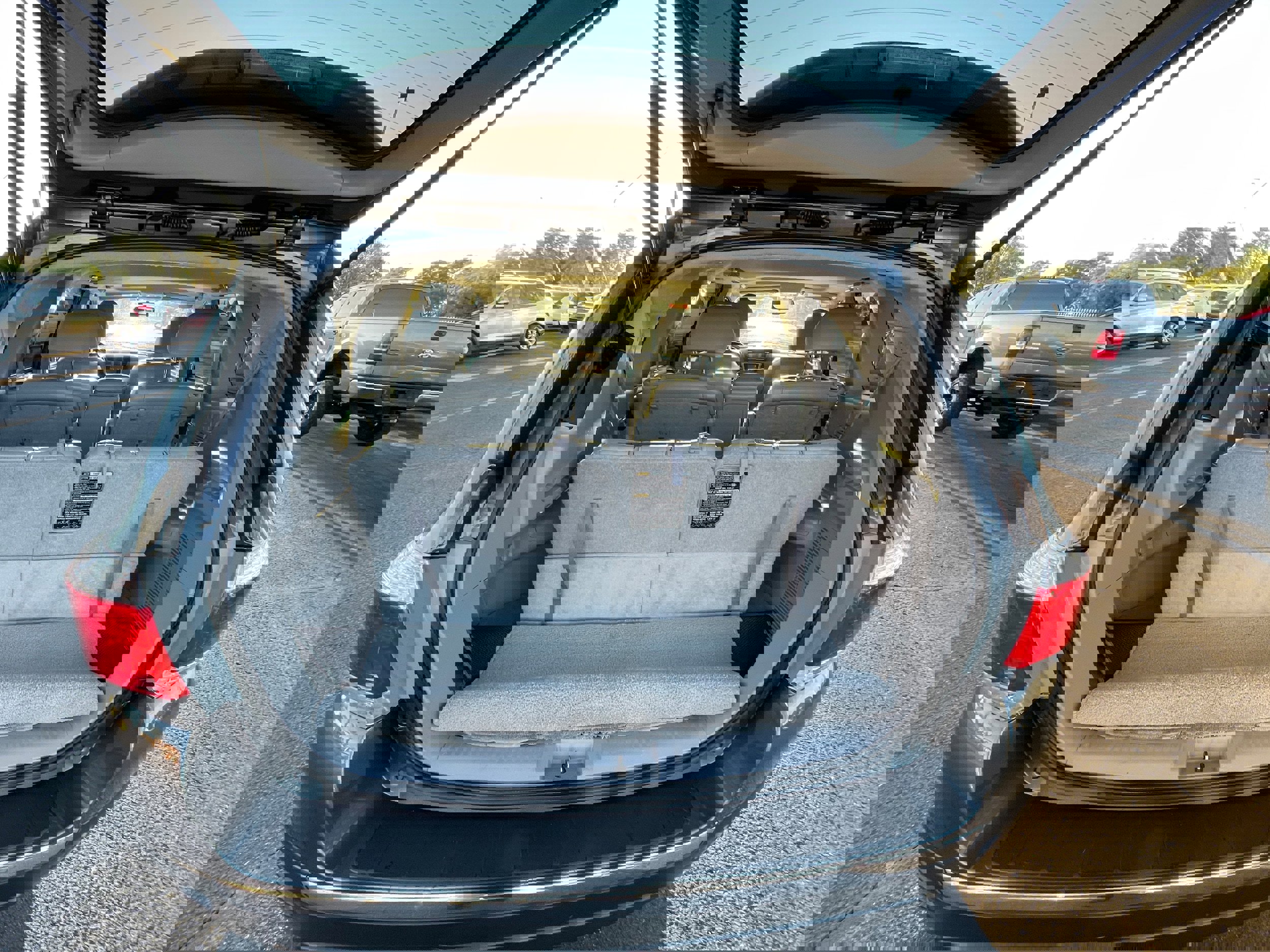 Used 2013 Toyota Highlander SE image 25